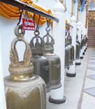 Bell-in temple1.jpg